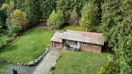 12313 Mcnutt Road, Maple Ridge, BC, Maple Ridge — 3 bed single family residence for sale