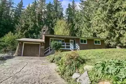 Staircase Photo of 12313 Mcnutt Road, Maple Ridge, BC