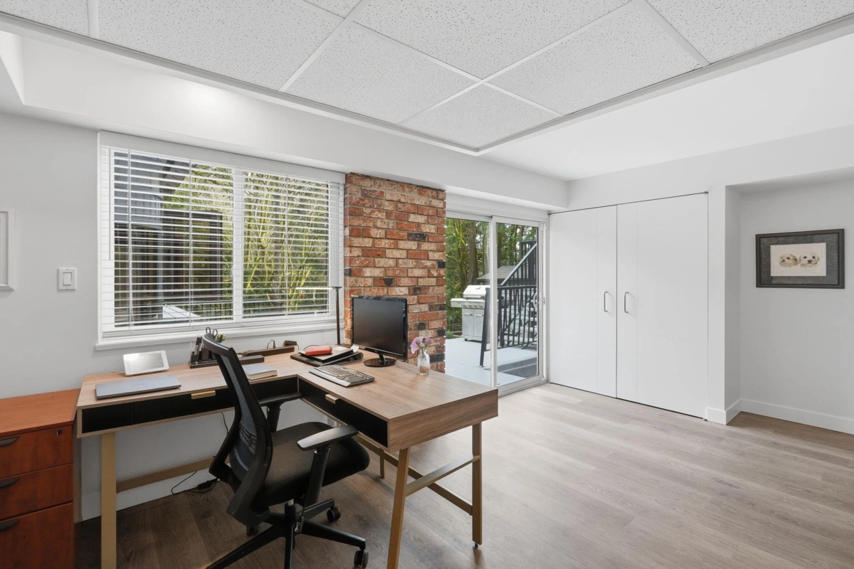 Hallway Photo of 7346 Priory Place, Delta, BC