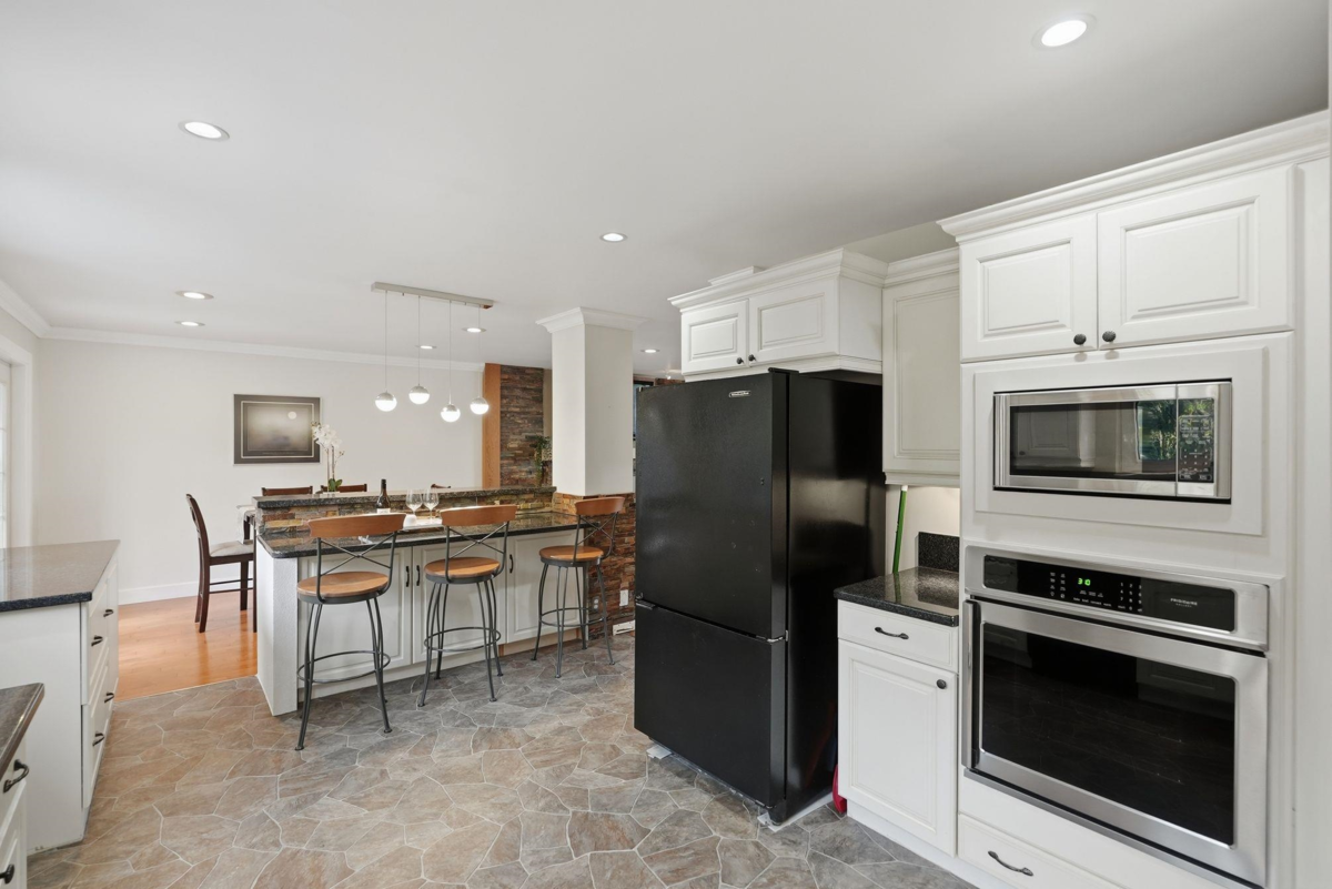 Laundry Room Photo of 7346 Priory Place, Delta, BC