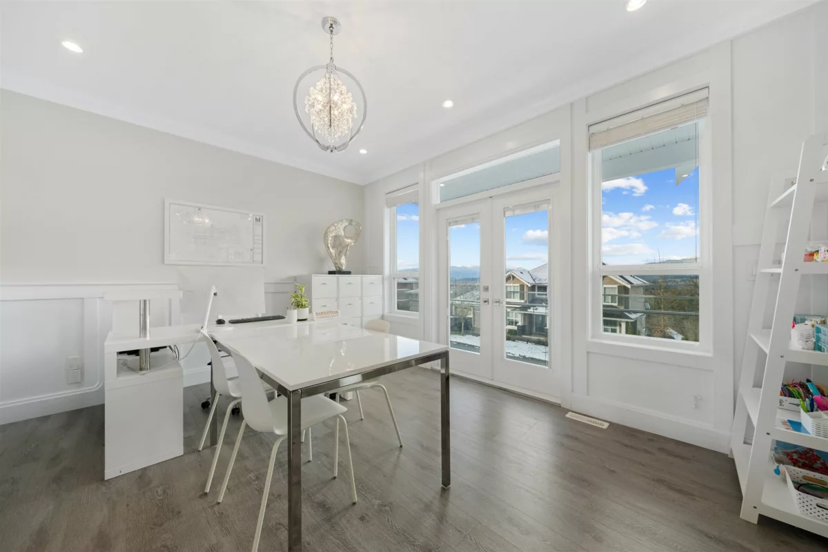 Powder Room Photo of 25540 Godwin Drive, Maple Ridge, BC