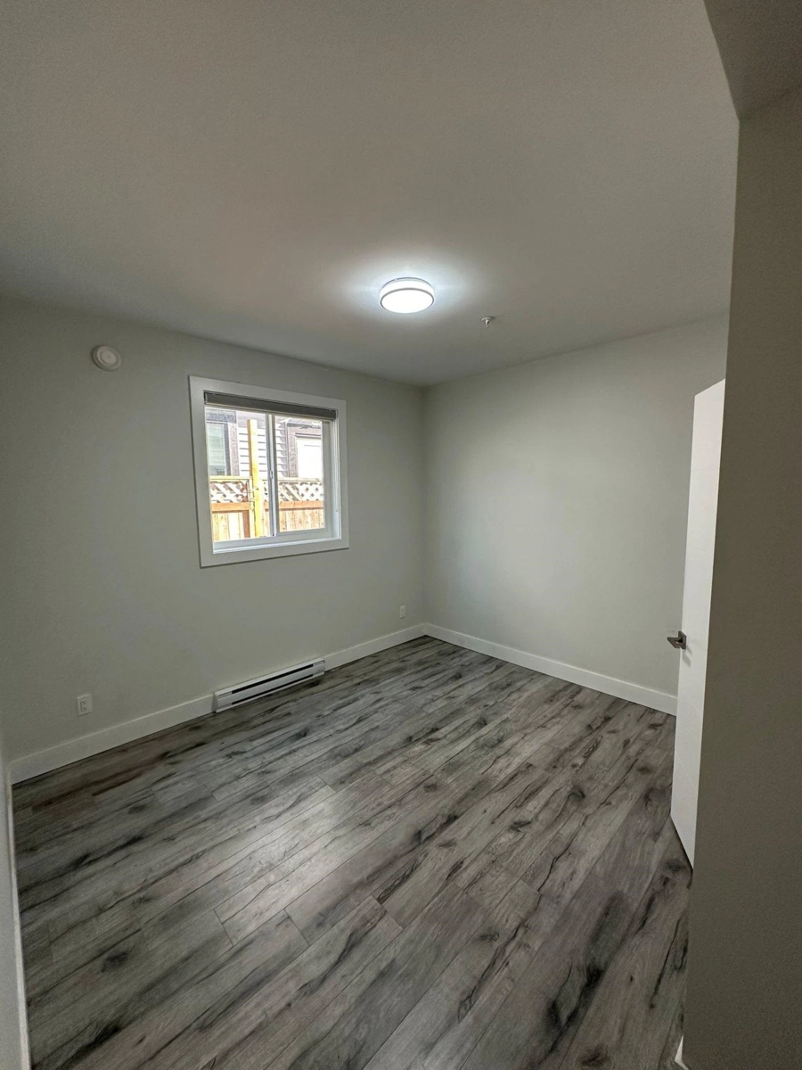 Entry Foyer Photo of 32651 Cunningham Avenue, Mission, BC