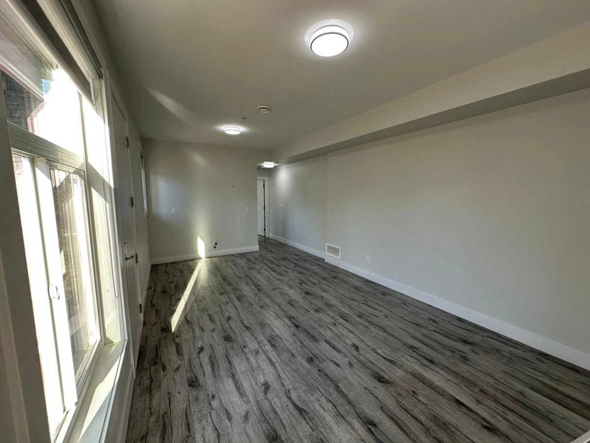 Guest Bathroom Photo of 32651 Cunningham Avenue, Mission, BC