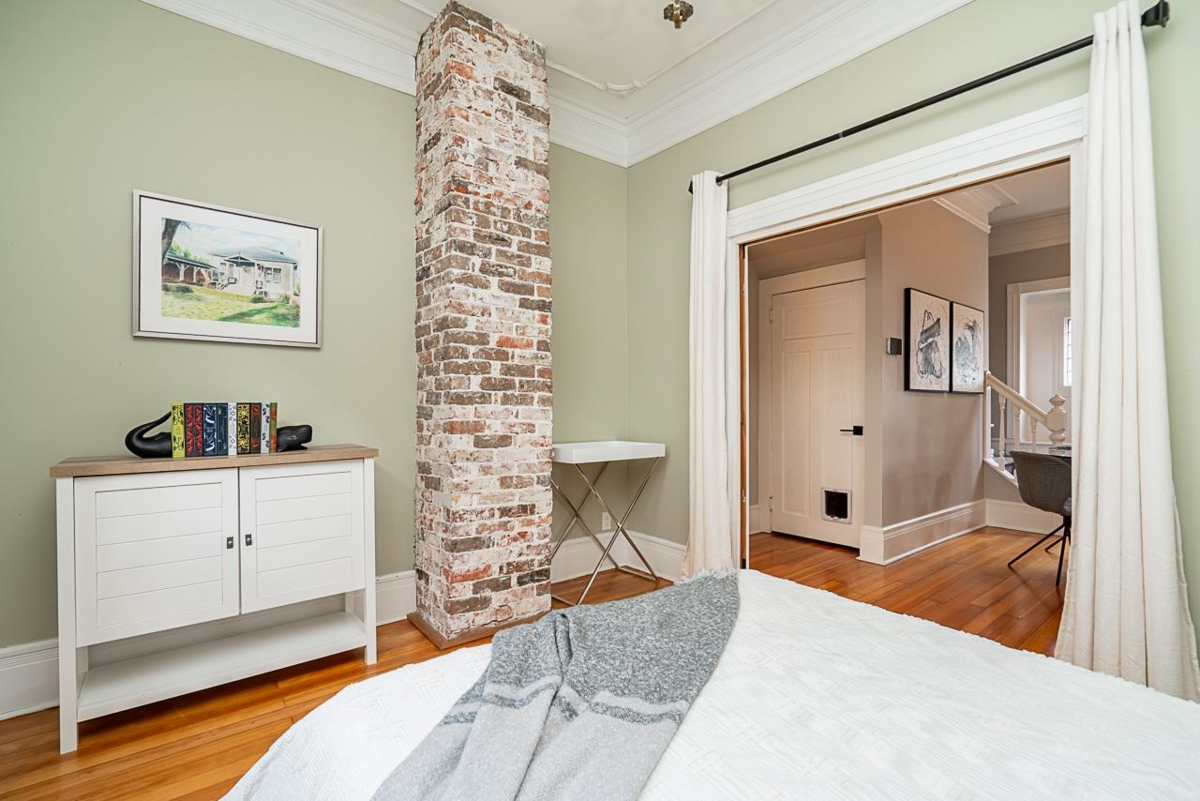 Outdoor Patio Photo of 375 Keary Street, New Westminster, BC