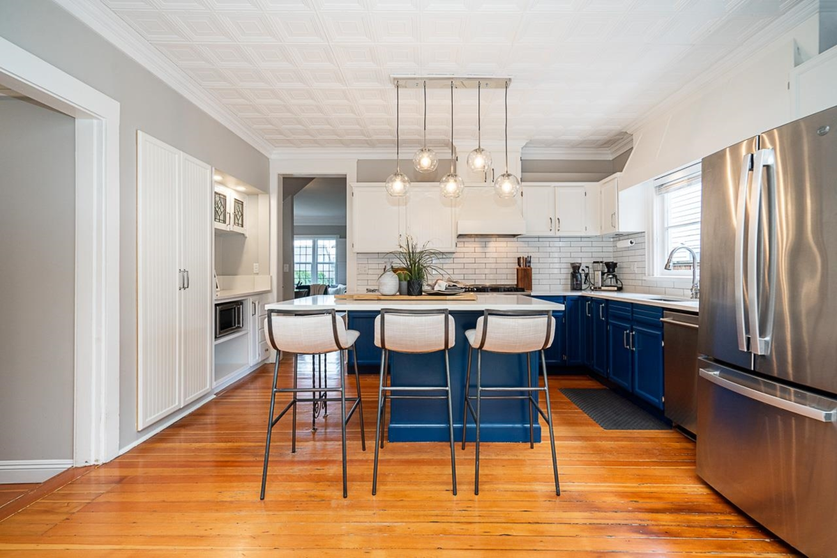 Pantry Photo of 375 Keary Street, New Westminster, BC