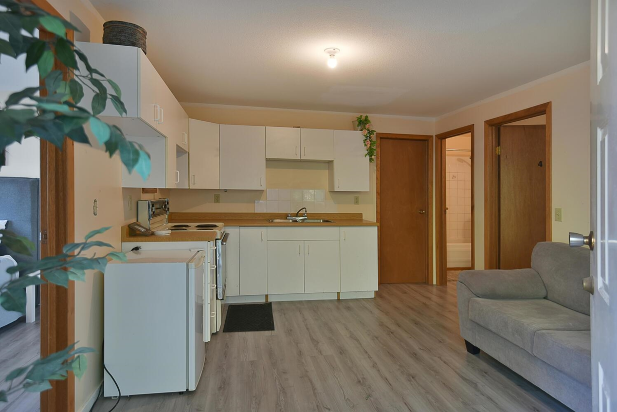 Office / Den Photo of 6377 N Gale Avenue, Sechelt, BC