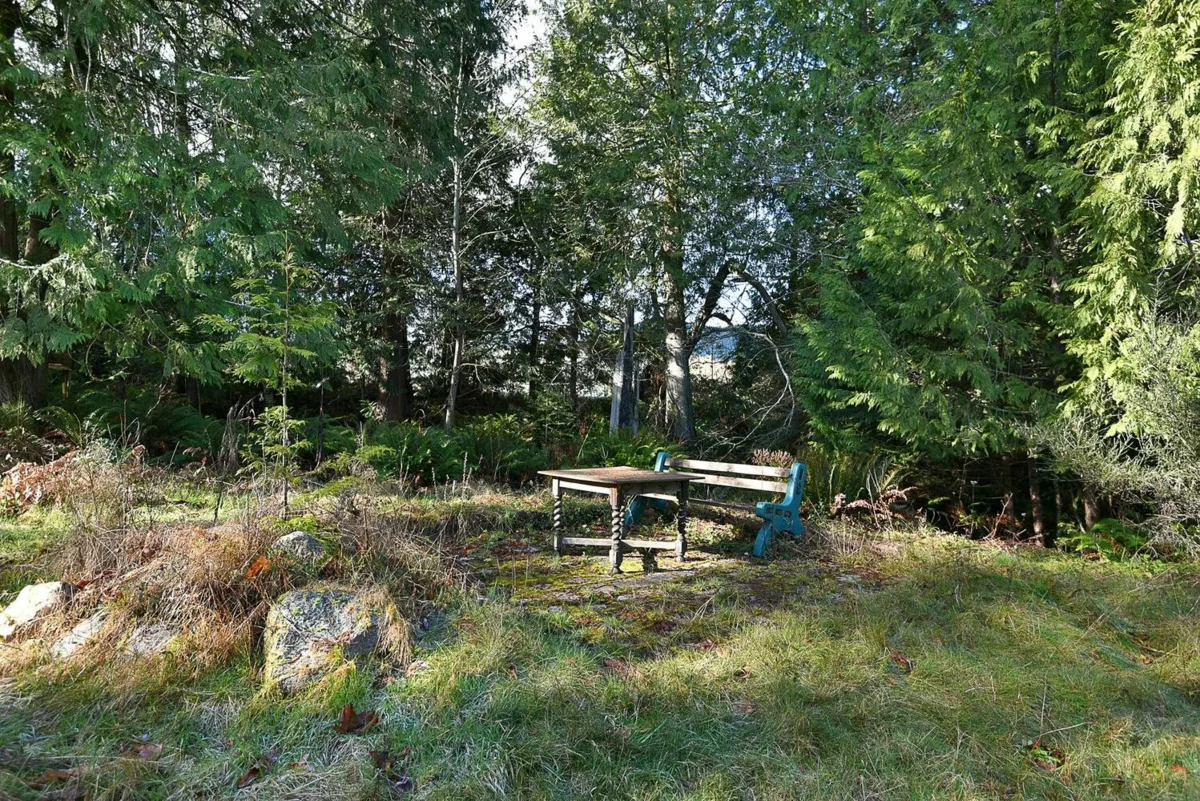 Swimming Pool Photo of 6377 N Gale Avenue, Sechelt, BC