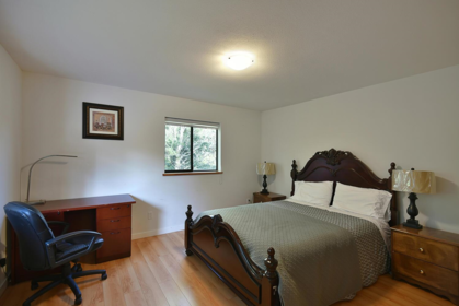 Bedroom 4 Photo of 6377 N Gale Avenue, Sechelt, BC
