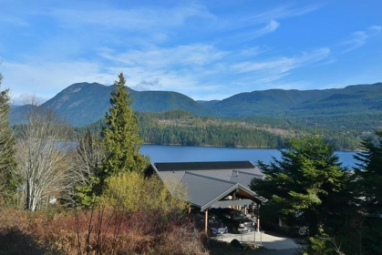 6377 N Gale Avenue, Sechelt, BC, Sechelt — Single Family Residence for sale