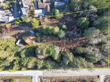 Front Yard Photo of 6377 N Gale Avenue, Sechelt, BC