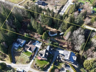 6377 N Gale Avenue, Sechelt, BC, Sechelt — Single Family Residence for sale