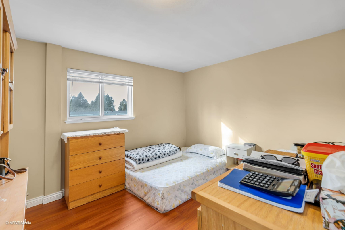 Backyard Photo of 9833 128 Street, Surrey, BC