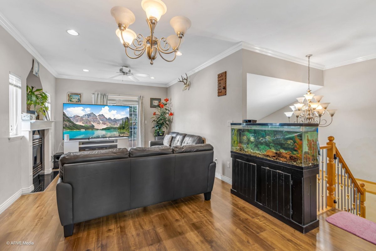 Dining Area Photo of 9833 128 Street, Surrey, BC