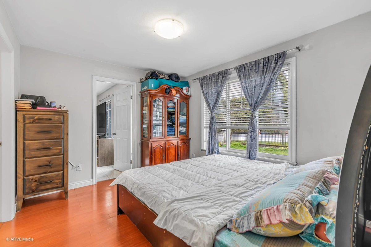 Office / Den Photo of 9833 128 Street, Surrey, BC