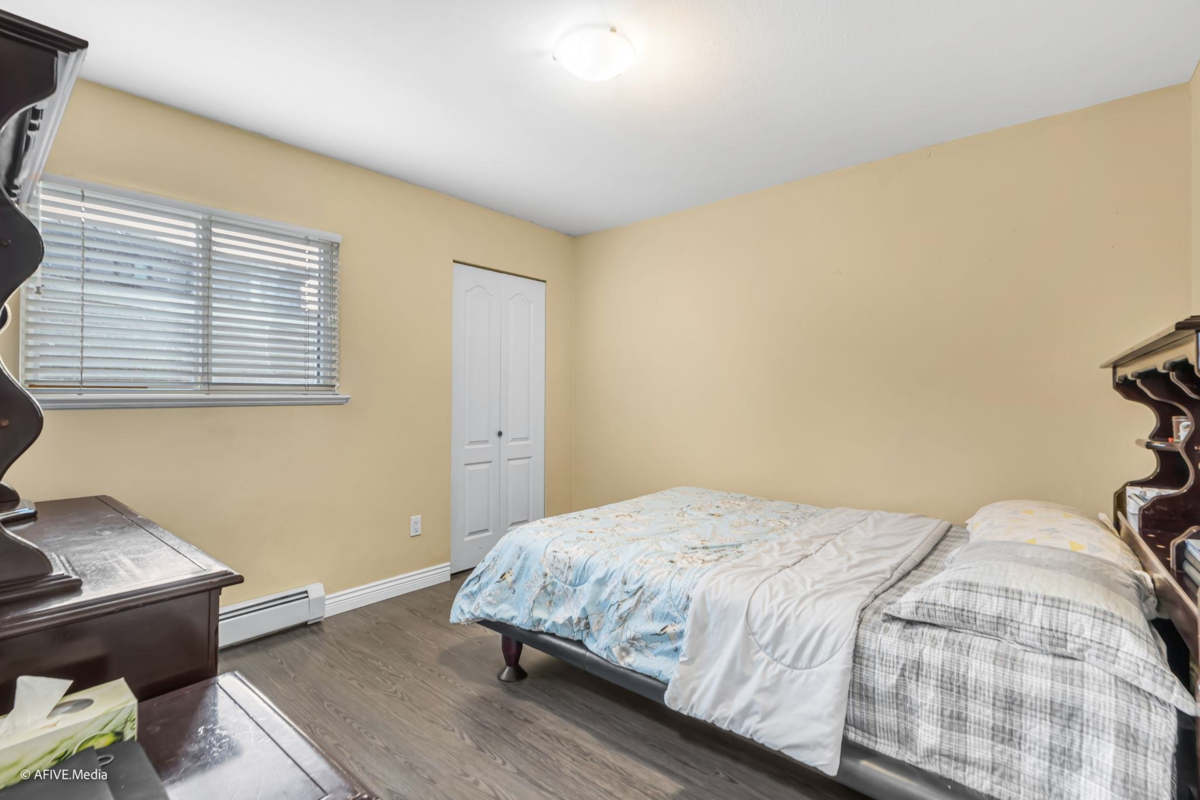 Outdoor Patio Photo of 9833 128 Street, Surrey, BC