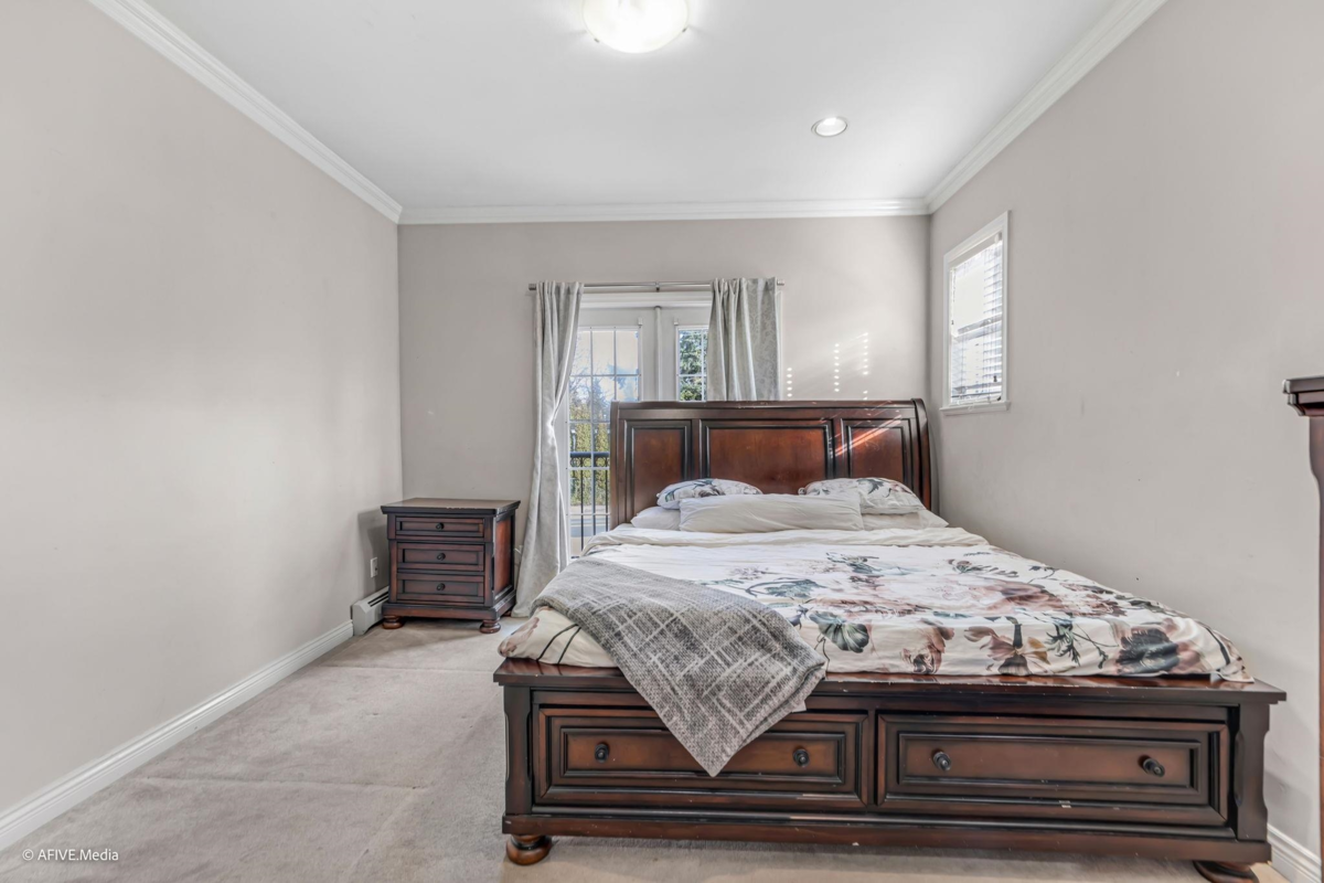 Primary Bathroom Photo of 9833 128 Street, Surrey, BC