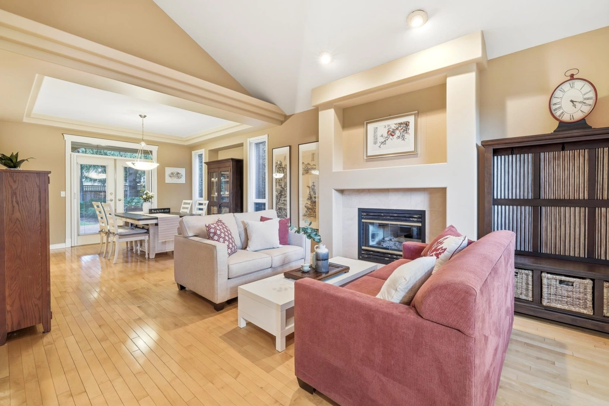 Kitchen Island Photo of 3528 Canterbury Drive, Surrey, BC