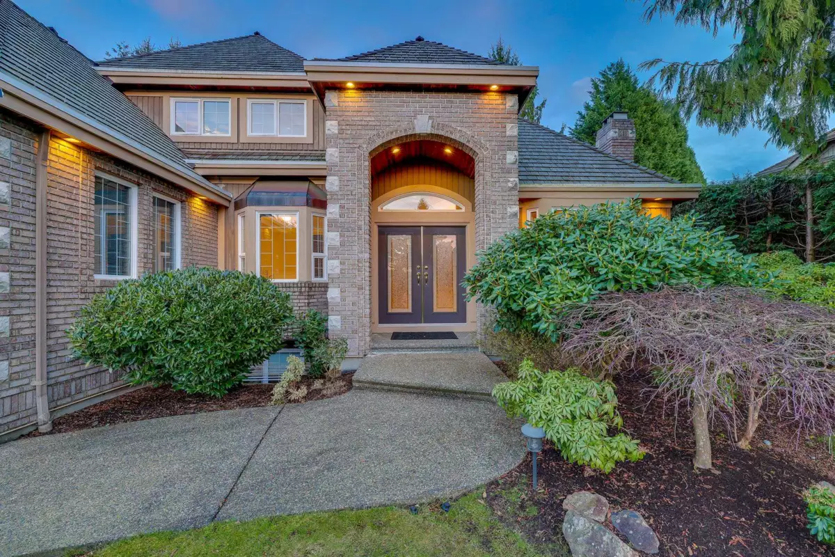 Living Room Photo of 3528 Canterbury Drive, Surrey, BC