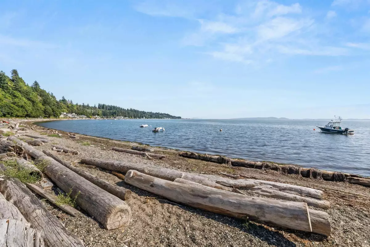 Garden / Landscaping Photo of 320 1120 Tsatsu Shores Drive, Tsawwassen, BC