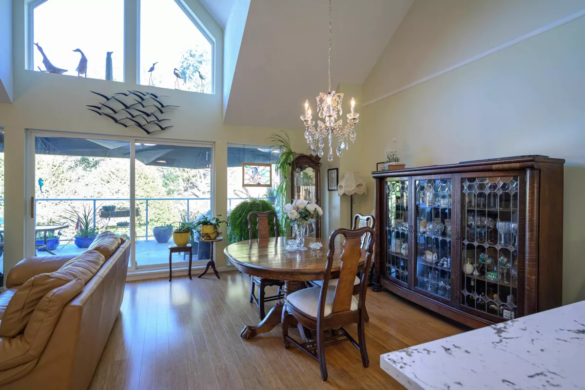 Guest Bathroom Photo of 320 1120 Tsatsu Shores Drive, Tsawwassen, BC