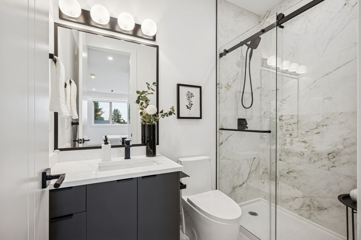 Basement Recreation Room Photo of 2 6362 Curtis Street, Burnaby, BC