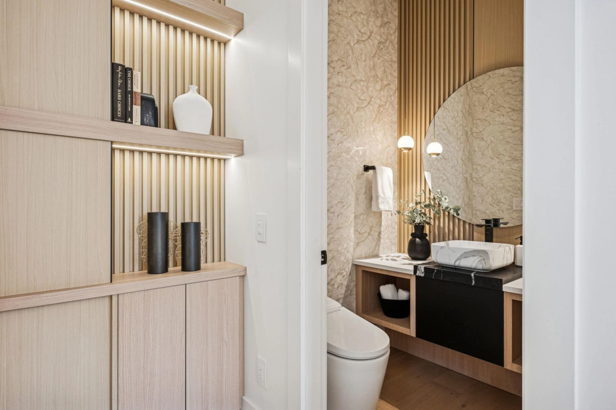 Walk-In Closet Photo of 2 6362 Curtis Street, Burnaby, BC