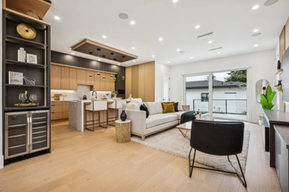 2 6362 Curtis Street, Burnaby, BC