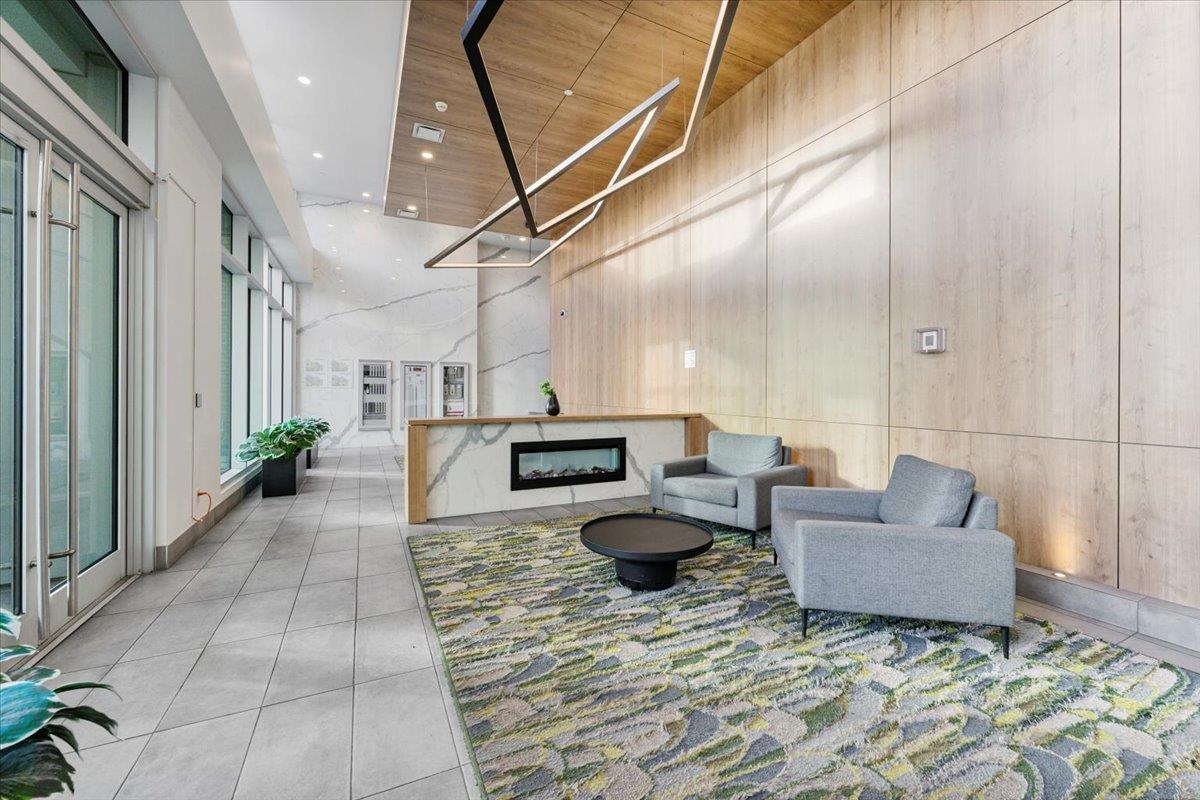 Hallway Photo of 1212 13615 Fraser Highway, Surrey, BC