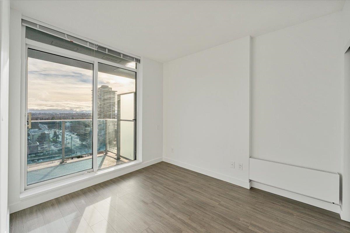 Kitchen Island Photo of 1212 13615 Fraser Highway, Surrey, BC