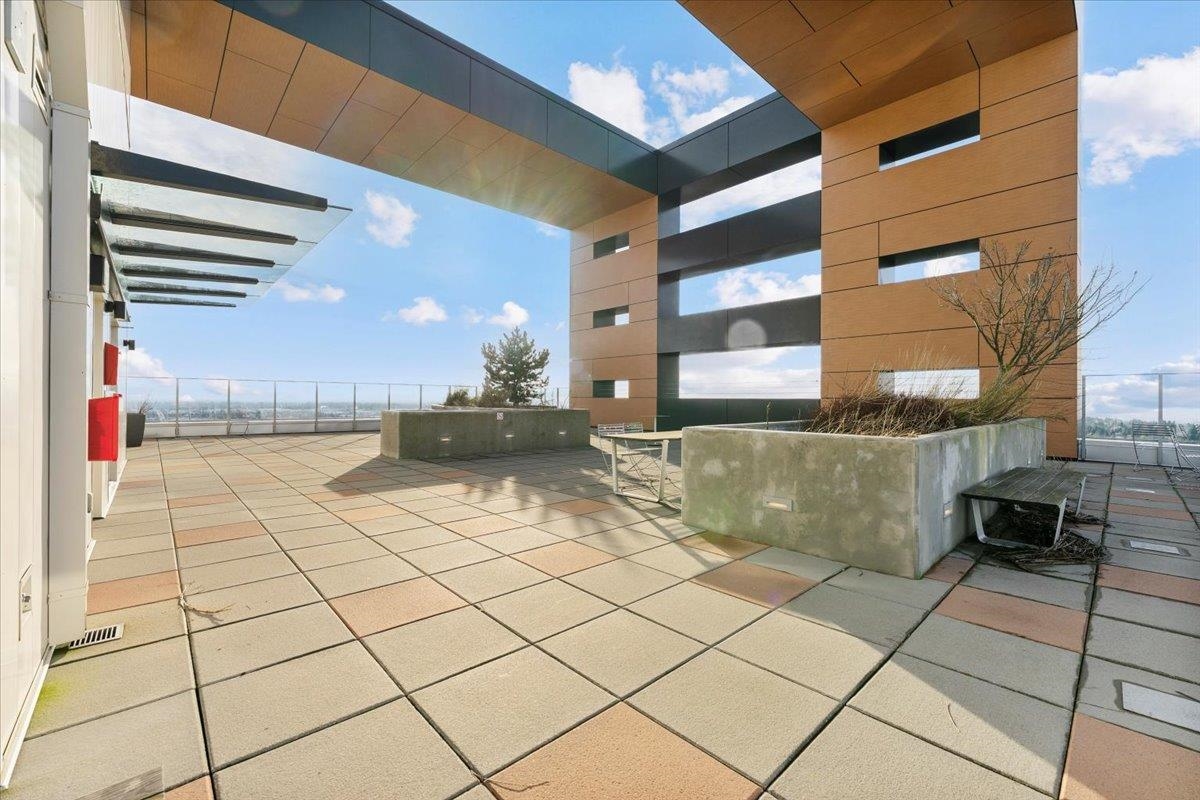 Mudroom Photo of 1212 13615 Fraser Highway, Surrey, BC