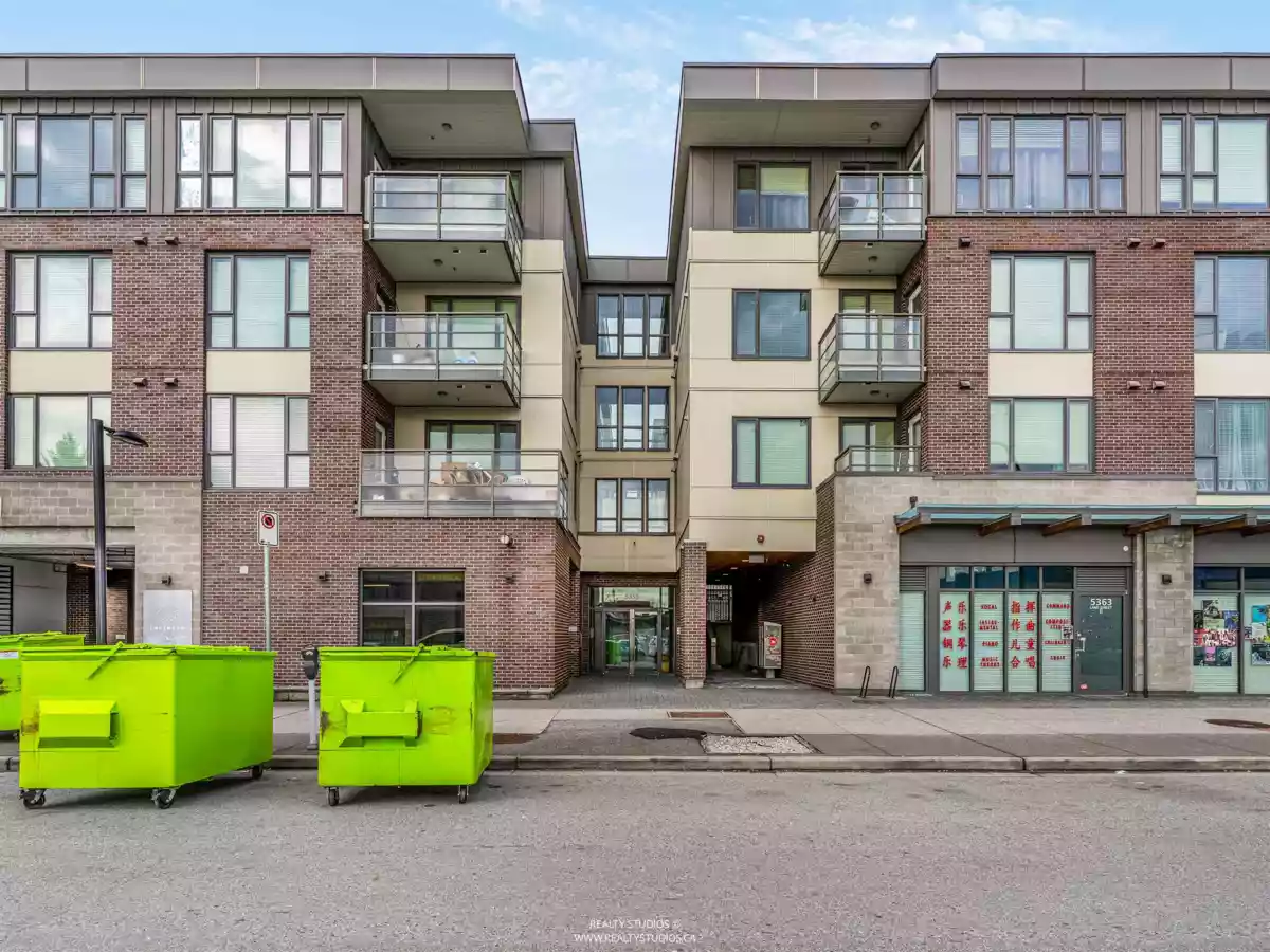 Backyard Photo of 120 5355 Lane Street, Burnaby, BC