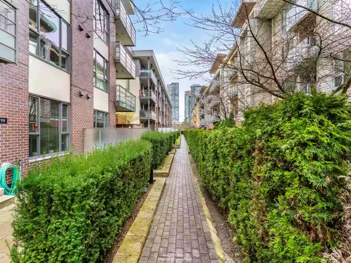 Family Room Photo of 120 5355 Lane Street, Burnaby, BC