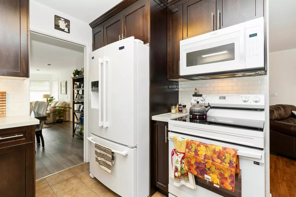 Breakfast Nook Photo of 3273 Deertrail Drive, Abbotsford, BC