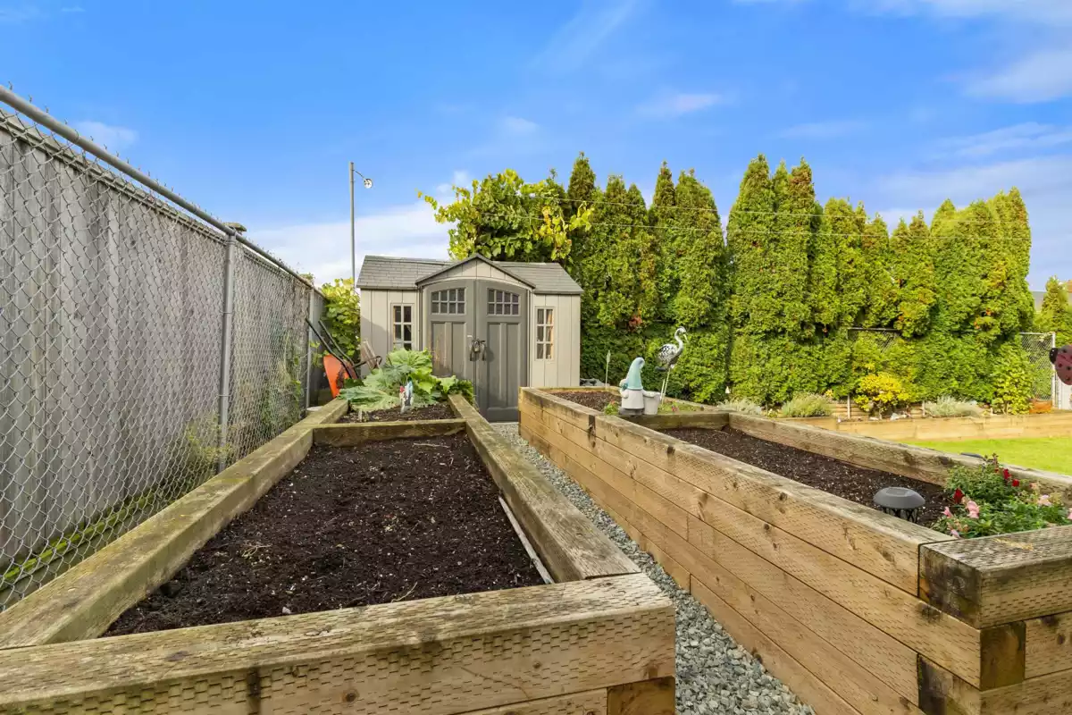 Community Amenities Photo (Clubhouse) of 3273 Deertrail Drive, Abbotsford, BC