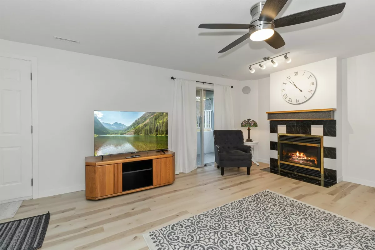 Garden / Landscaping Photo of 3273 Deertrail Drive, Abbotsford, BC