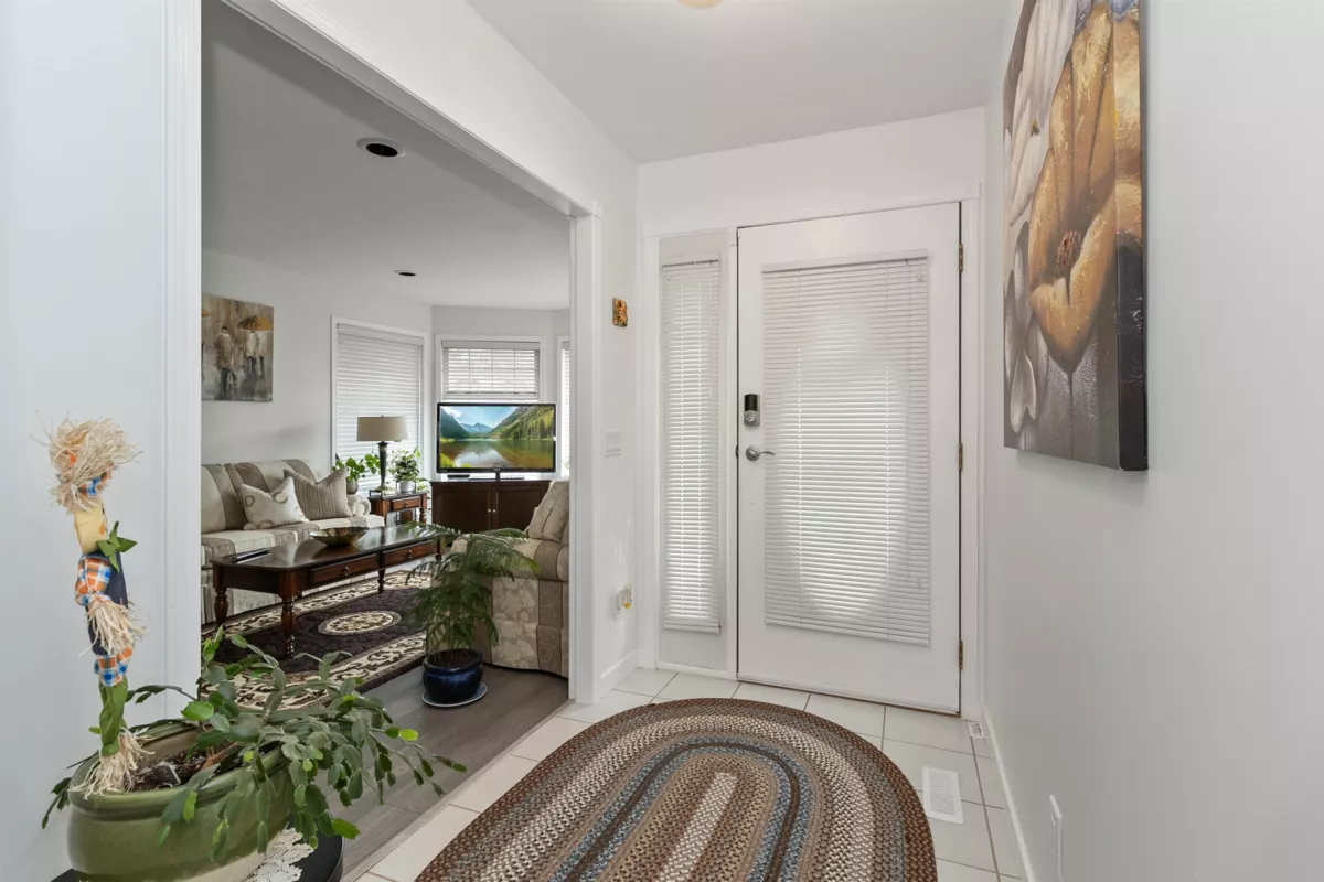 Staircase Photo of 3273 Deertrail Drive, Abbotsford, BC