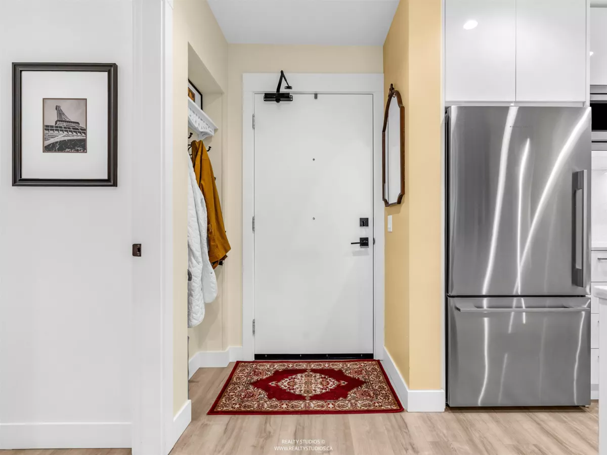 Basement Recreation Room Photo of 206 715 W 15th Street, North Vancouver, BC