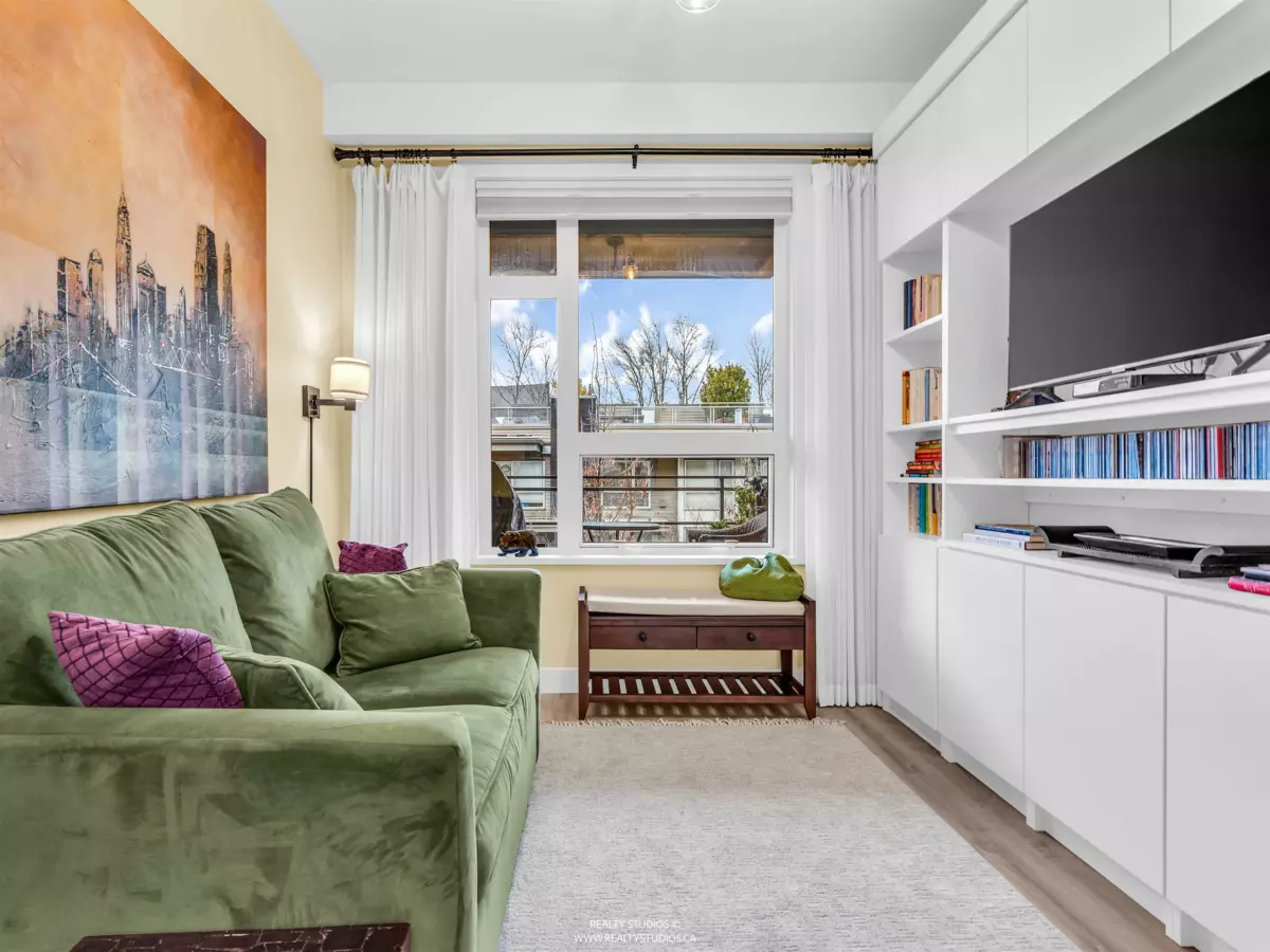 Bedroom 3 Photo of 206 715 W 15th Street, North Vancouver, BC