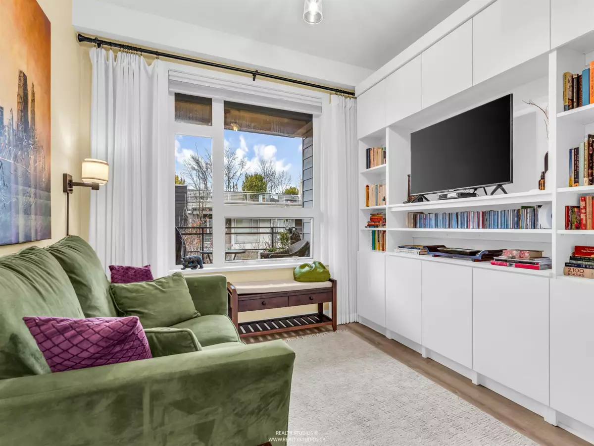 Bedroom 4 Photo of 206 715 W 15th Street, North Vancouver, BC