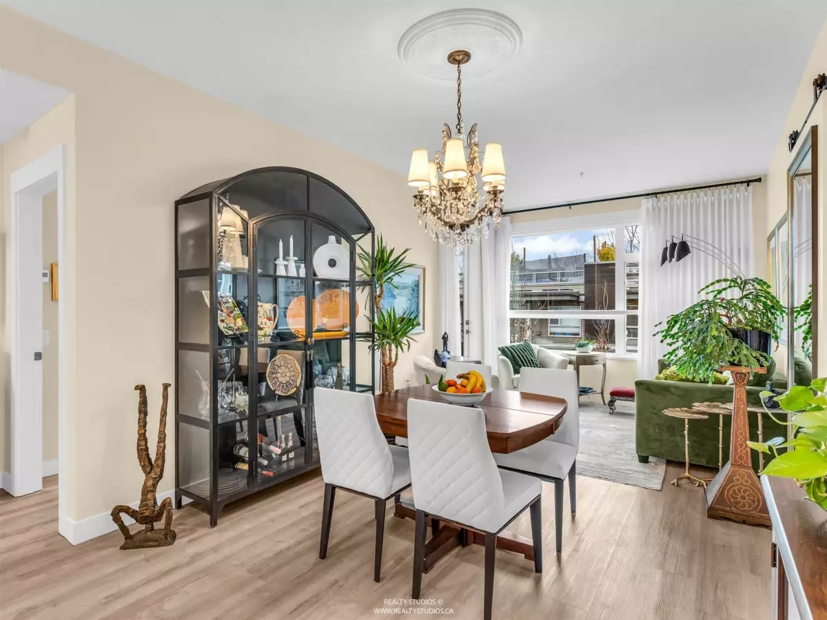 Hallway Photo of 206 715 W 15th Street, North Vancouver, BC