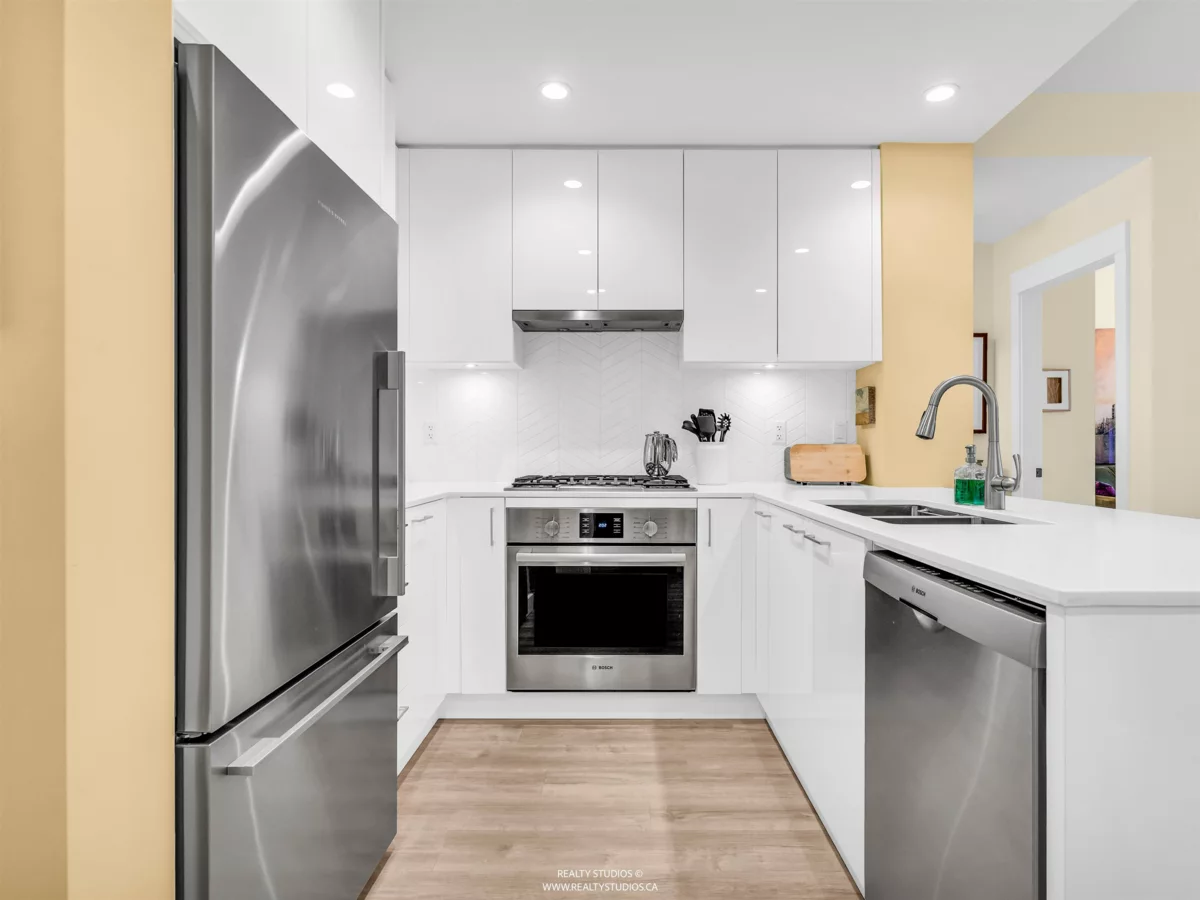 Mudroom Photo of 206 715 W 15th Street, North Vancouver, BC