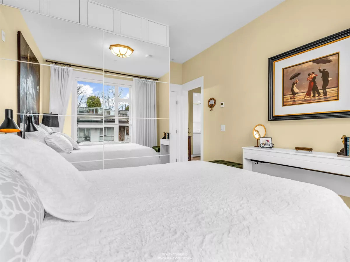 Primary Bedroom Photo of 206 715 W 15th Street, North Vancouver, BC