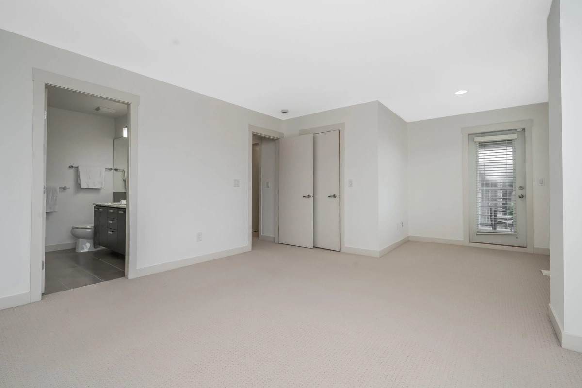 Office / Den Photo of 38 2603 162 Street, Surrey, BC