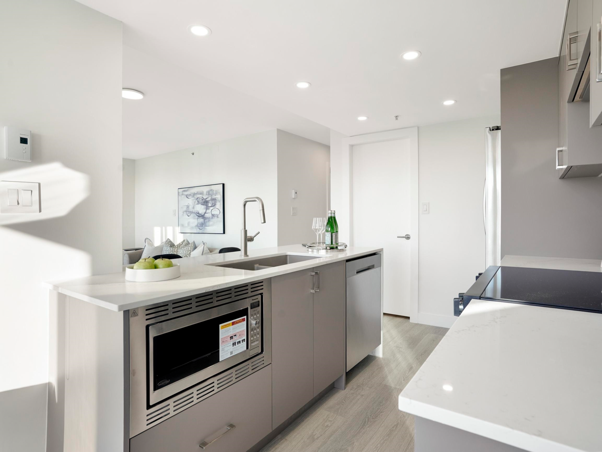 Guest Bathroom Photo of 3309 939 Homer Street, Vancouver, BC