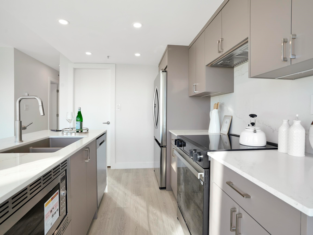 Powder Room Photo of 3309 939 Homer Street, Vancouver, BC