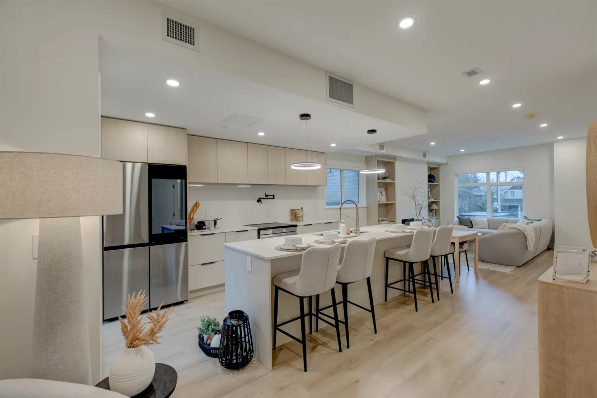 Breakfast Nook Photo of 2 339 Keary Street, New Westminster, BC