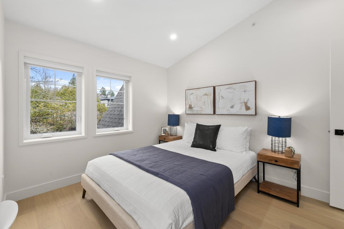 Backyard Photo of 2438 W 49 Avenue, Vancouver, BC