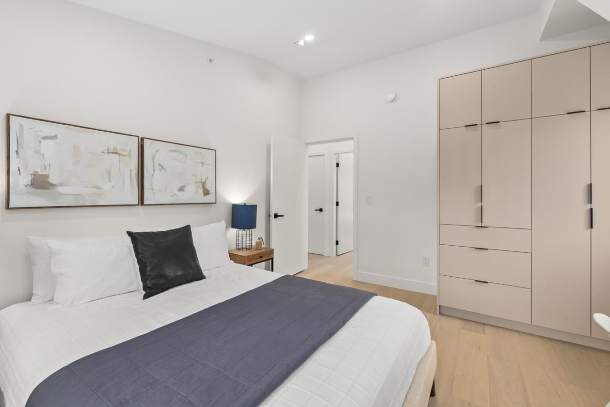 Front Yard Photo of 2438 W 49 Avenue, Vancouver, BC