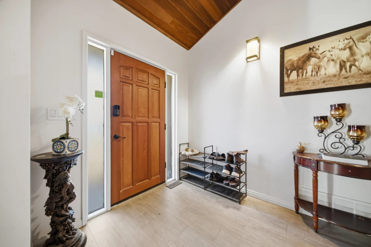 Family Room Photo of 34949 Everett Drive, Abbotsford, BC