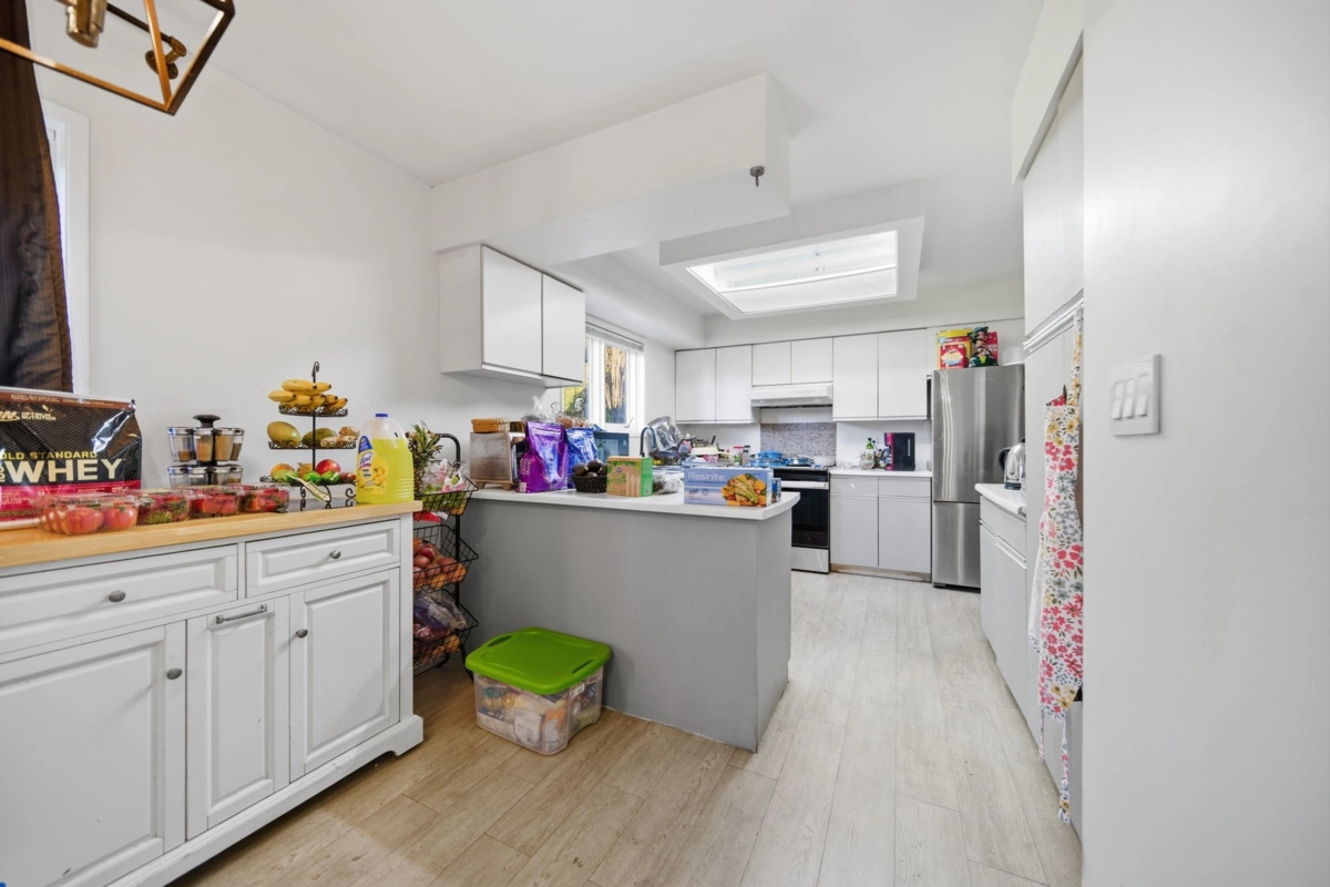 Primary Bedroom Photo of 34949 Everett Drive, Abbotsford, BC